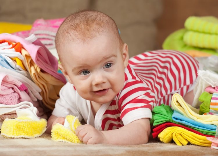 lavar roupas de bebê, mitos e verdades
