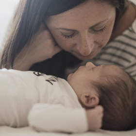 Cuidados com a pele pós-parto - Blog Mamãe & Cia