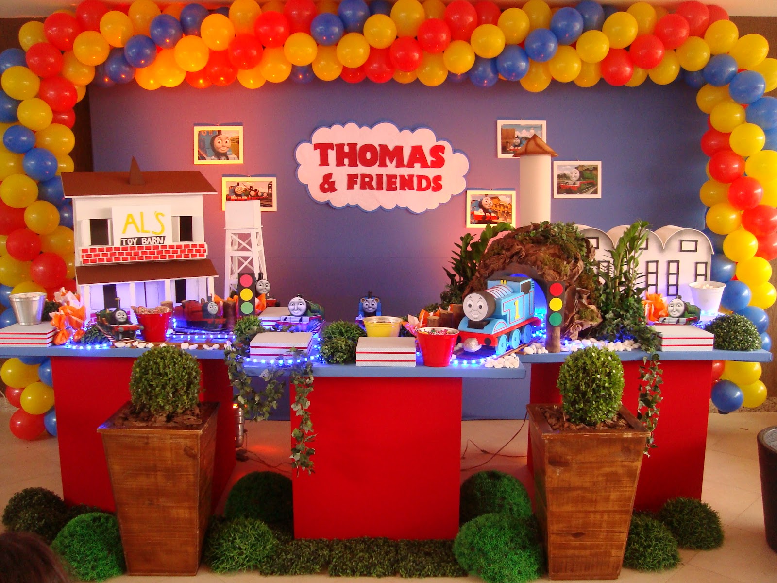 decoração de aniversário Thomas e seus amigos