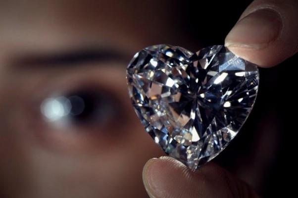 Most-Expensive-Royal-Jewels-Top-5-3.Unmounted-Heart-Shaped-Diamond-11-million
