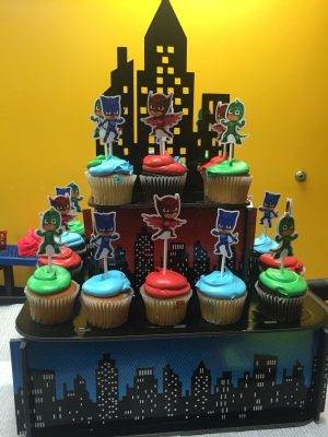 PJ Mask Aniversario cupcakes