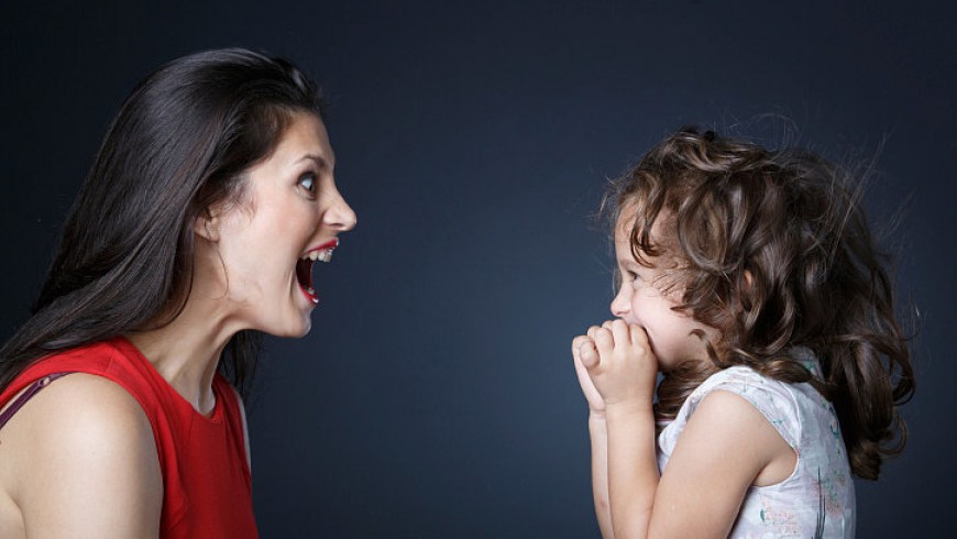efeitos de gritar com os filhos