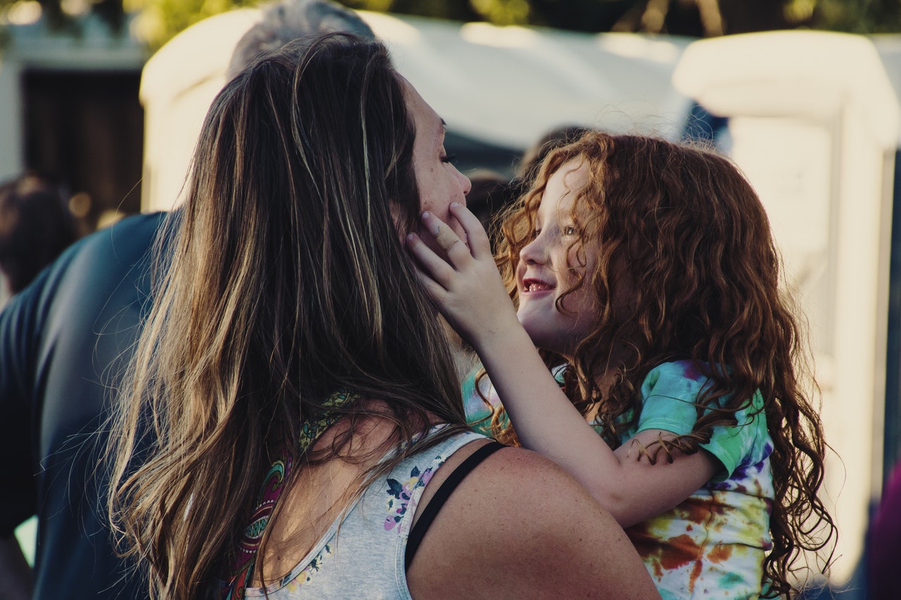 boneca momo e a criação dos filhos