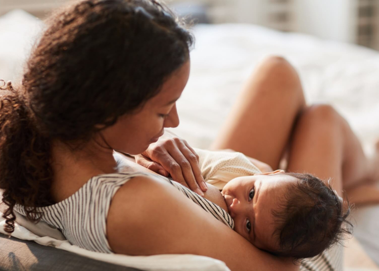 composição do leite materno - blog mamaee cia