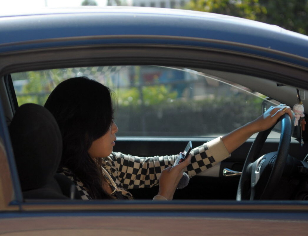 doomscrolling - blog mamae e cia