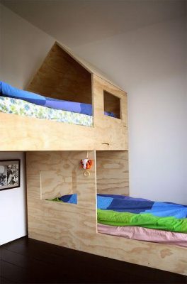 Um Casinha De Cama Para Menino E Menina